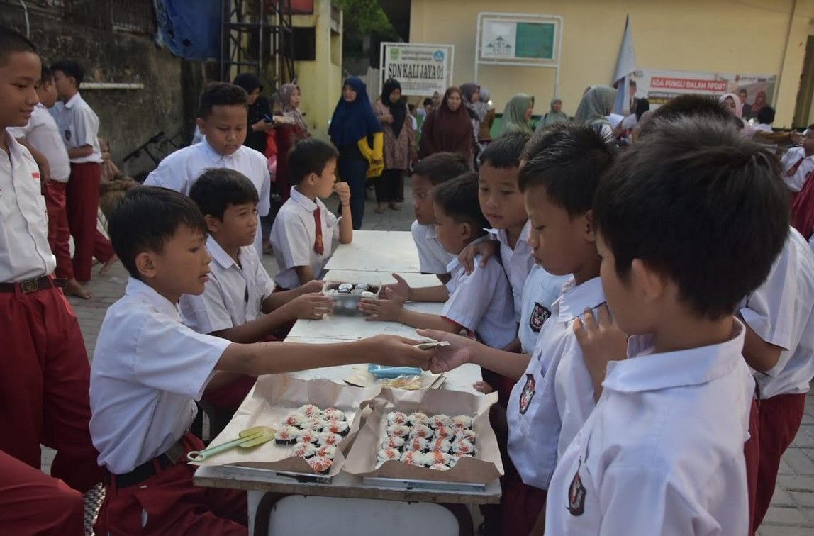 SD Kalijaya 09 Kabupaten Bekasi Gelar Market Day, Latih Siswa Berdagang dan Kelola Keuangan