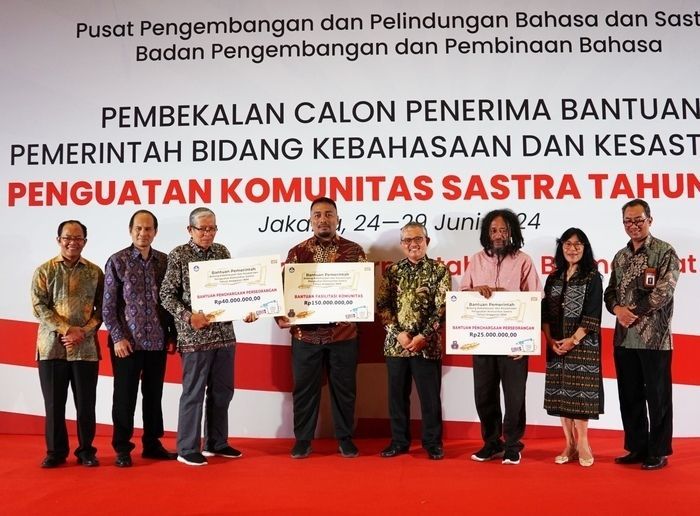 Lanjutkan Program, Kemendibudristek Beri Bantuan Pengembangan ke Komunitas dan Sastrawan