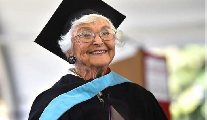 Kisah Inspiratif Nenek 105 Tahun Sukses Raih Gelar S2 di Stanford University