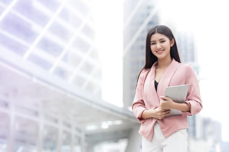 7 Puisi Singkat Tentang Pendidikan Perempuan yang Menggetarkan Jiwa!