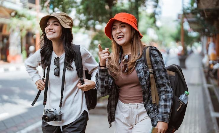 5 Zodiak yang Paling Cocok Jadi Teman Traveling, Yuk Cek!