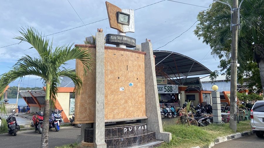 Miris! Monumen Telapak Tangan Habibie Jadi Sasaran Vandalisme