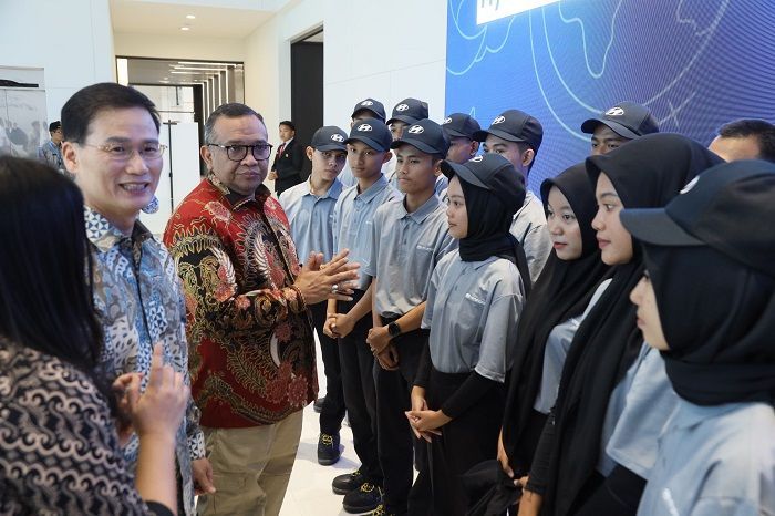Apresiasi Keterlibatan Perusahaan dalam Pendidikan dan Pelatihan Vokasi, Wamenaker: Investasi Menguntungkan!