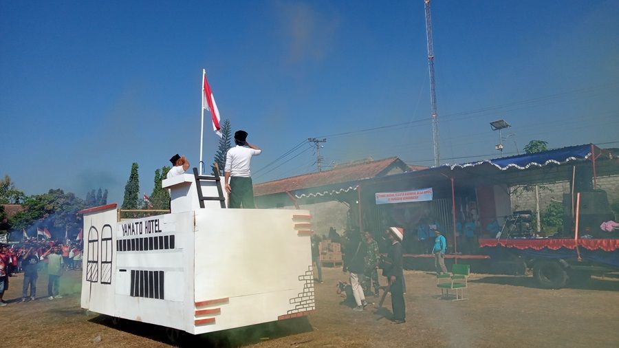 Karnaval HUT RI Ke-79: Warga Jurug Boyolali Pentaskan Teatrikal Peristiwa Hotel Yamato!