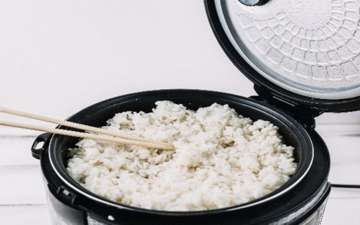 4 Rekomendasi Rice Cooker yang Ramah di Kantong Anak Kos: Kamu Wajib Tahu!