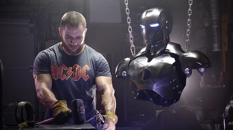 Pria Rusia Ini Ingin Jadi Iron Man di Dunia Nyata: Bikin Baju Besinya Sendiri!
