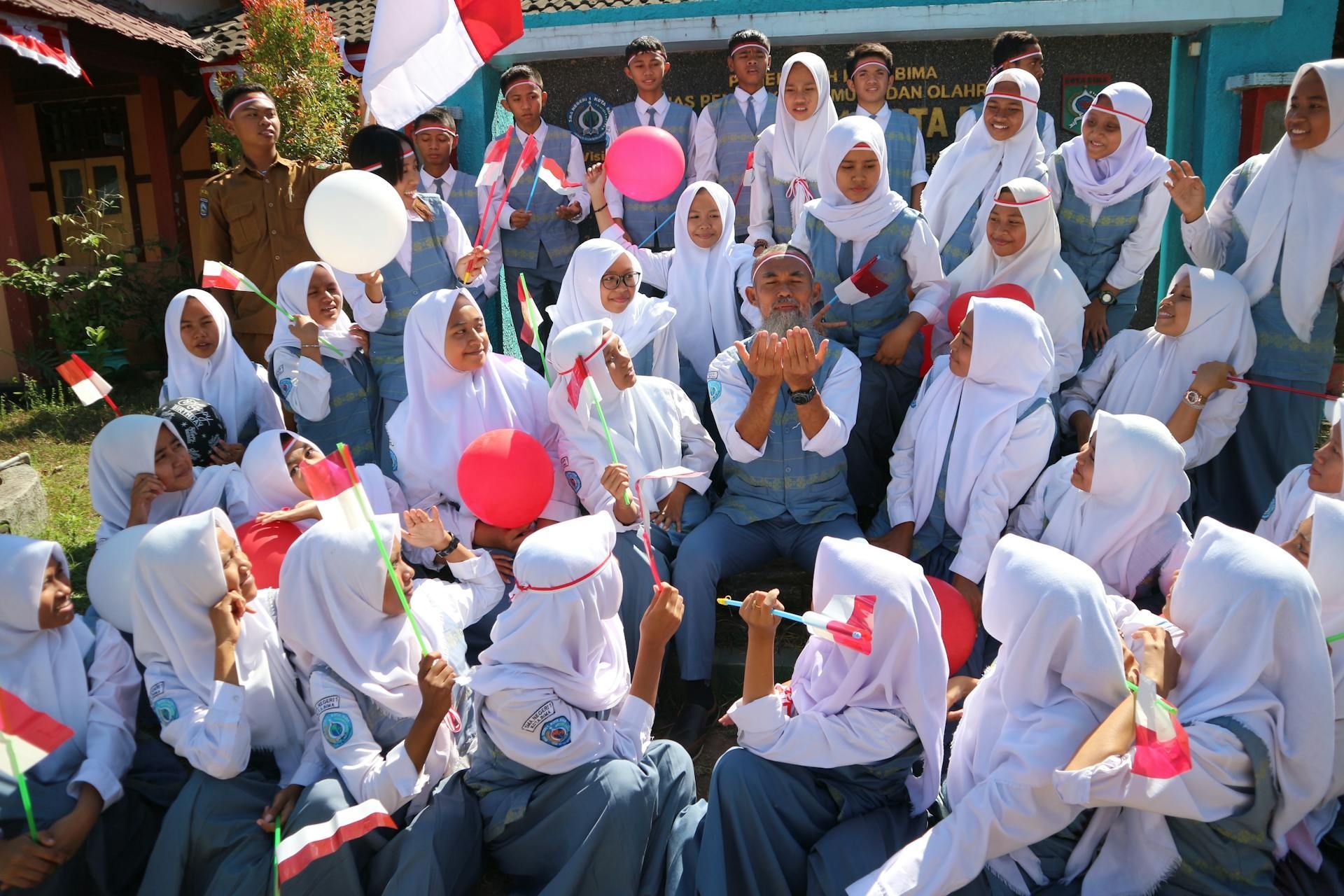 30 Ucapan Selamat Lulus SMA dan SMK yang Berkesan