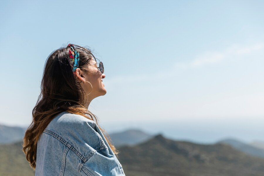 101 Caption Happy Weekend Bahasa Inggris, Singkat Aesthetic!