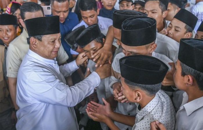 Presiden Prabowo Subianto Naikkan Gaji Guru, Prioritaskan Kesejahteraan dan Pendidikan Berkualitas