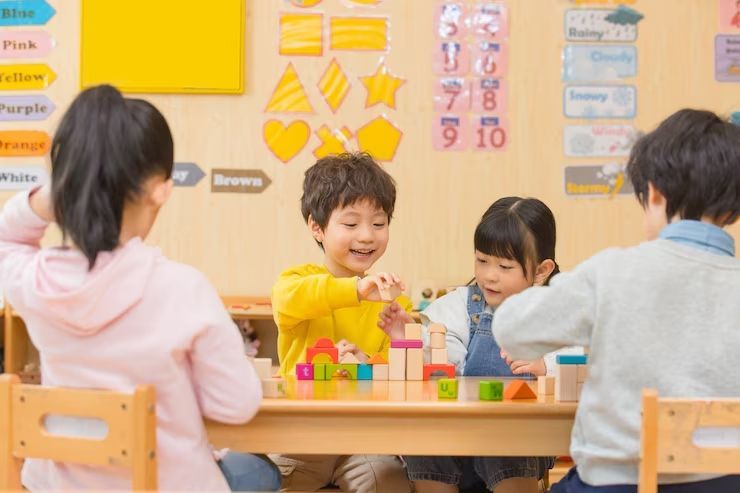 Tokyo Gratiskan Penitipan Anak untuk Tingkatkan Angka Kelahiran