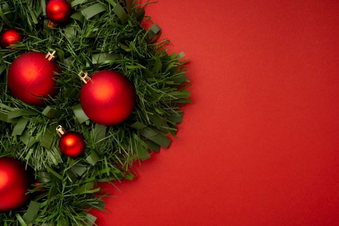 Mengapa Warna Merah dan Hijau Identik dengan Natal? Ini Jawabannya!