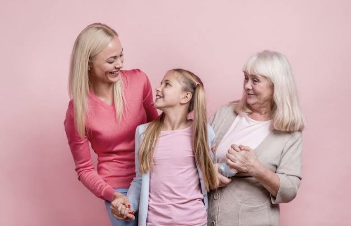 17 Caption Lebaran Bareng Nenek yang Mengesankan