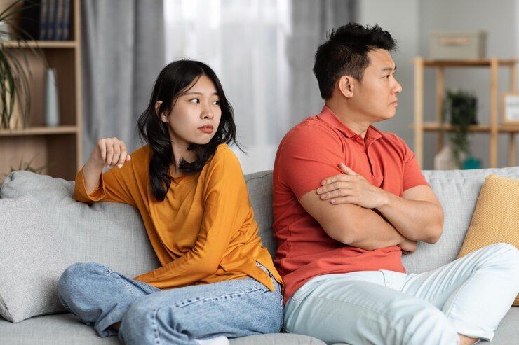 6 Tanda Halus Dia Akan Ghosting Kamu, Kenali Lebih Awal!