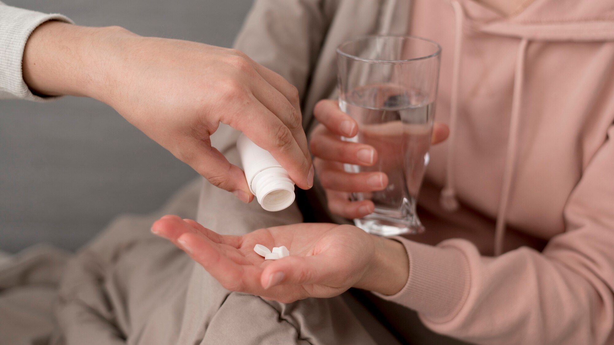 Bolehkah Minum Obat Penunda Haid Supaya Bisa Puasa Ramadhan?