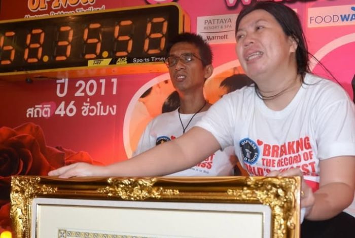 Sempat Viral karena Pecahkan Rekor Dunia, Pasangan Ciuman Terlama Kini Resmi Bercerai