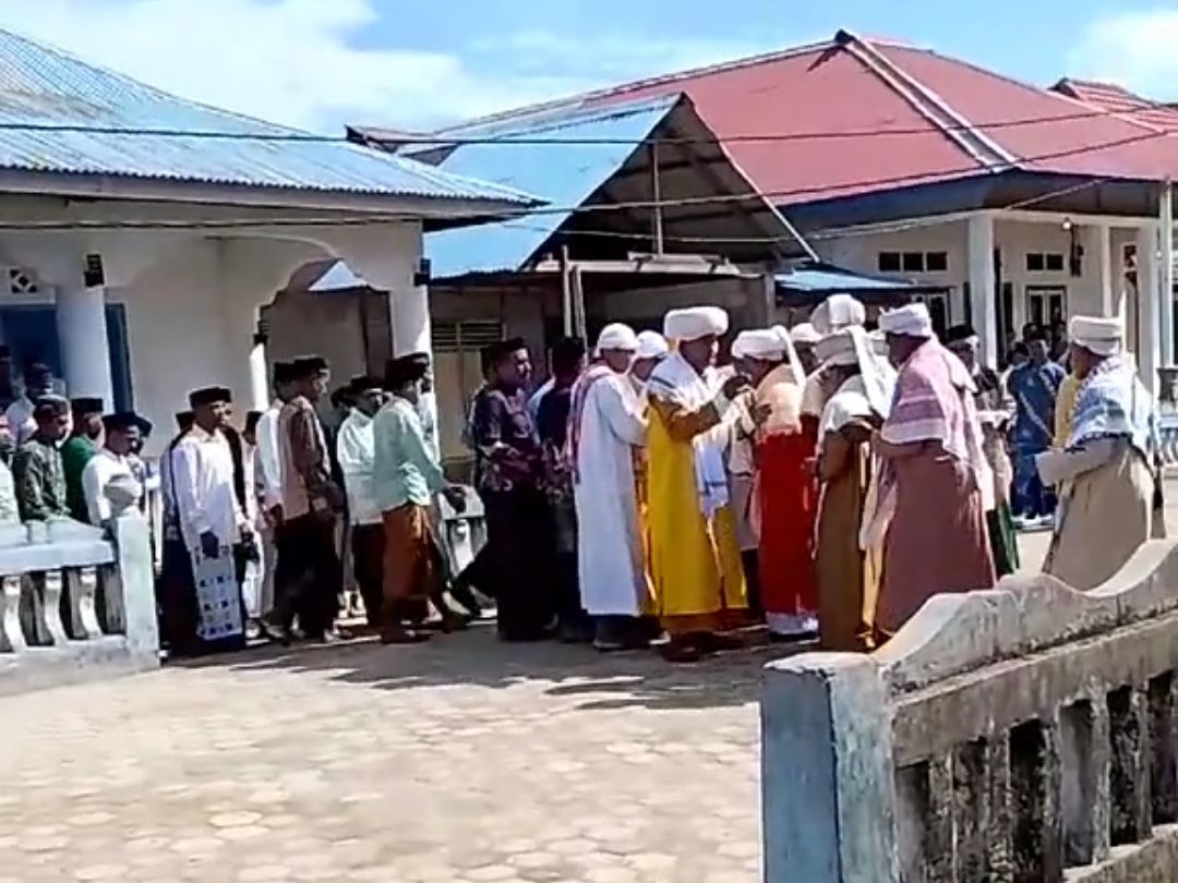 Lebaran Duluan! Warga di Ambalau Maluku Ini Sudah Idul Fitri Dari Kamis 27 Maret 2025