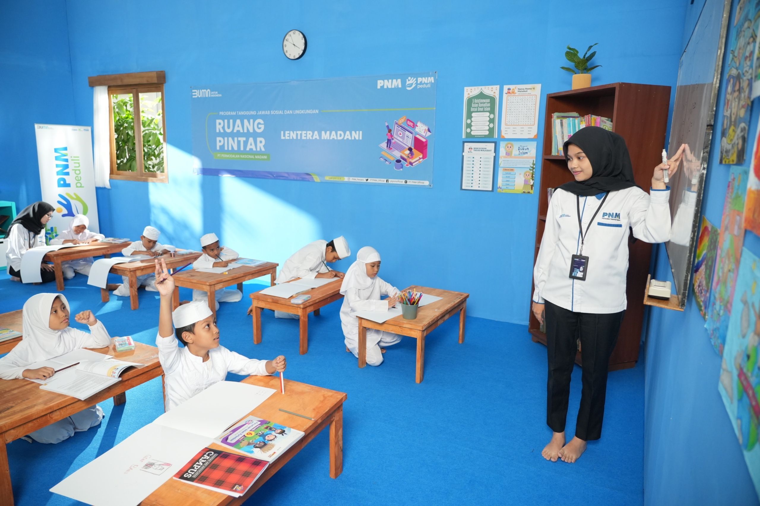 Aksi Nyata PNM Wujudkan Pendidikan Berkualitas melalui Program Ruang Pintar