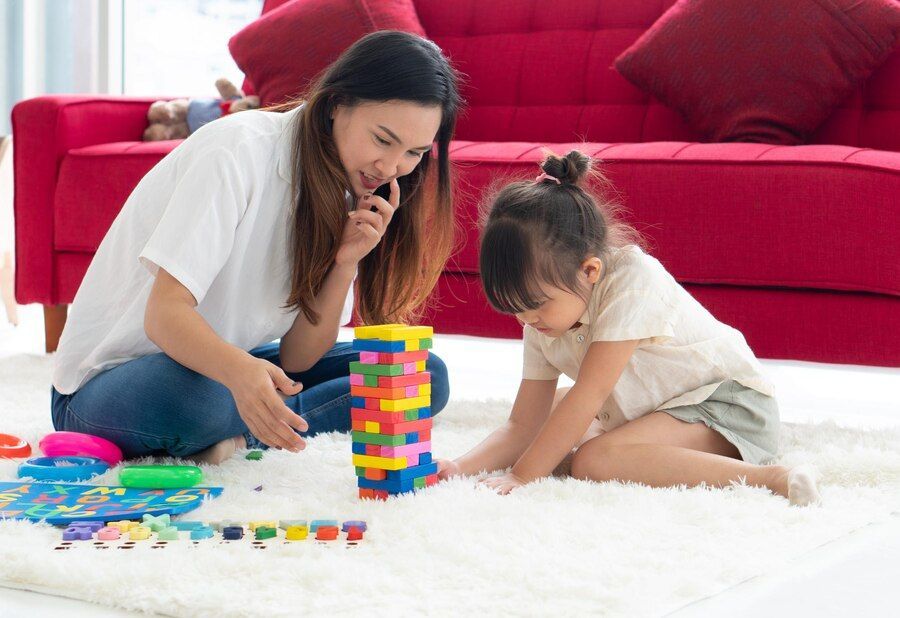 5 Zodiak Ini Punya Aura yang Bikin Anak Kecil Betah, Siapa Saja?