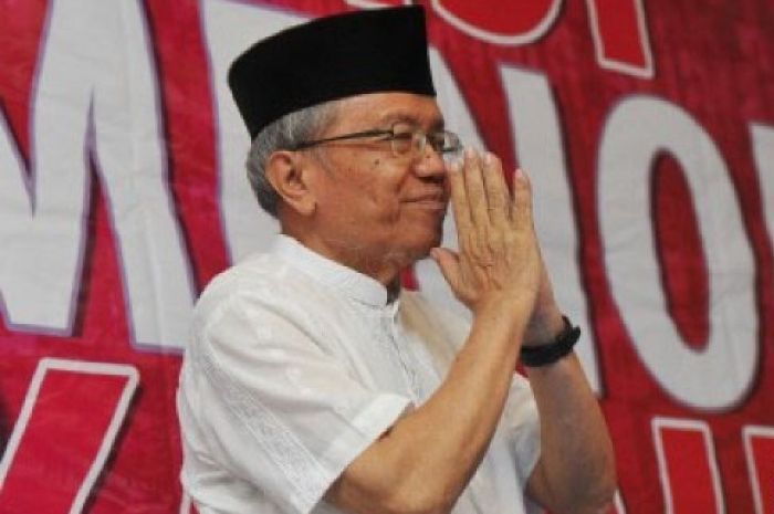 5 Kumpulan Puisi Karya Taufik Ismail yang Paling Dikenang sampai Hari Ini