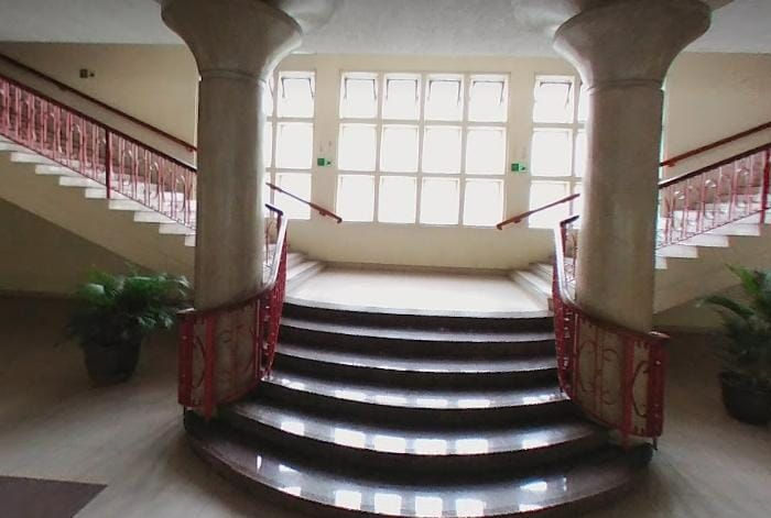 Kisah Mistis Kemunculan Penampakan Hantu Menir Josep, Konon Genyatangan di Gedung Balairung UGM 