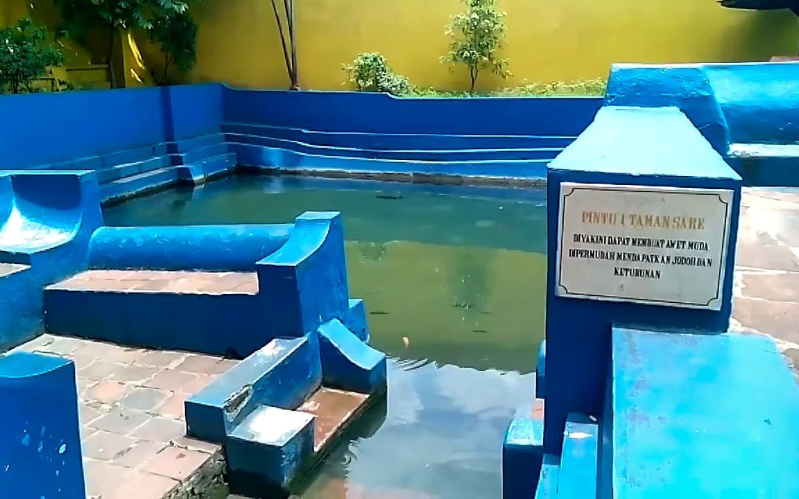 Mitos Taman Sare, Tempat Pemandian Para Istri Raja dan Putri Keraton Sumenep yang Punya 3 Pintu Magis