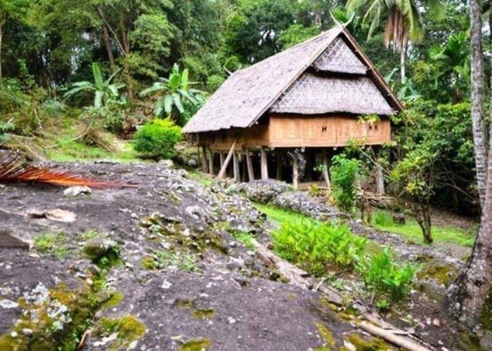 Misteri Rumah 'Ada Karampuang' Kabupaten Sinjai, Terdengar Suara Aneh hingga Benda Gerak Sendiri