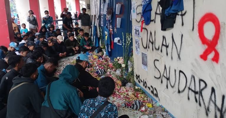 Gate 13, Tempat Sakral dan Memorial Sebagai Saksi Bisu Tragedi Kanjuruhan 