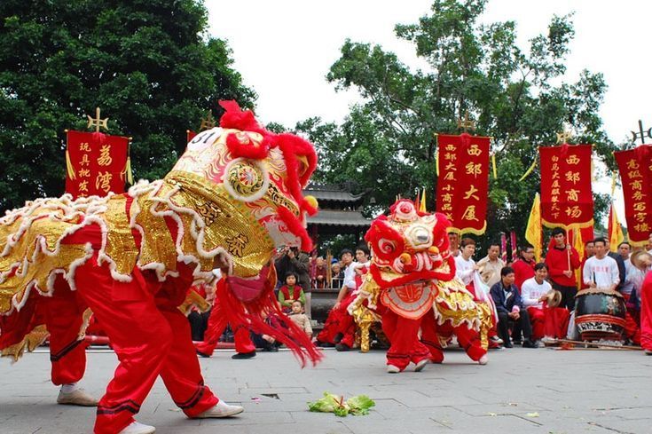 Legenda dan Asal Usul Imlek yang Identik dengan Warna Merah