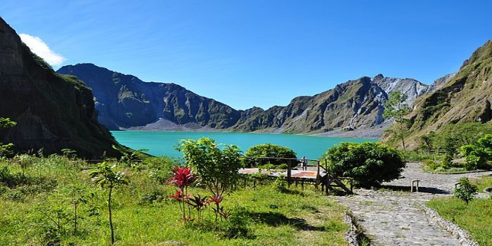 4 Gunung yang Bisa Jadi Tempat Pesugihan yang Dipercaya Bisa Bikin Tajir, Lengkap dengan Caranya