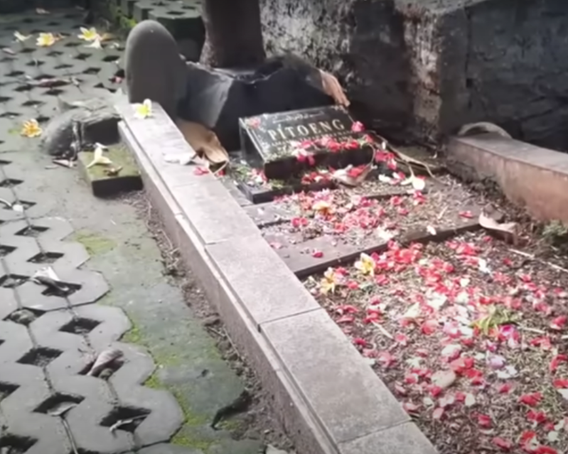 Misteri Makam si Pitung yang Mistis:  Arwahnya Dianggap Masih Gentayangan hingga Tradisi  Mencari Keberutungan