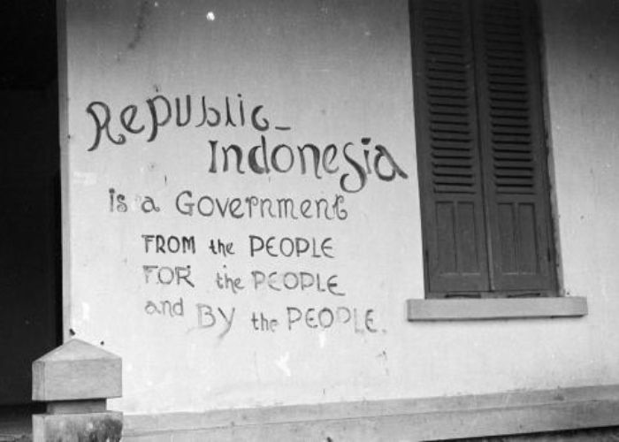 Sejarah Lengkap Proses Kemerdekaan Indonesia dari Kolonialisme ke Negara Merdeka.