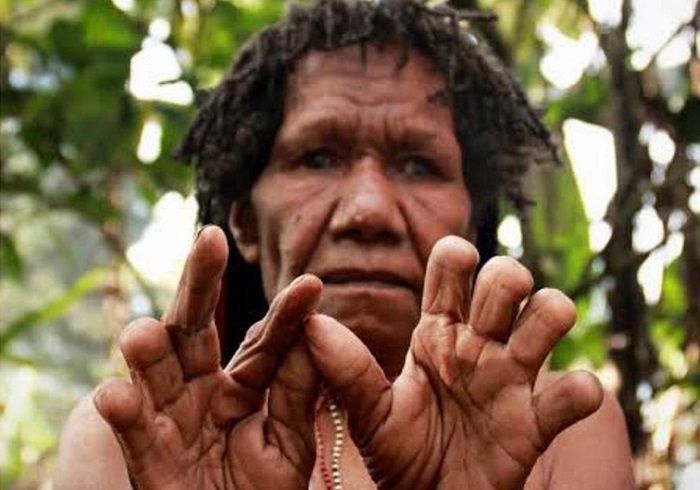 Makna Mendalam di Balik Tradisi Horor Potong Jari Suku Dani 