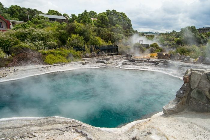 Fakta Menarik yang Banyak Orang Ga Tahu Tentang Air Panas Alami di Jepang