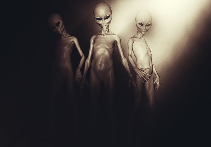 5 Cerita Penculikan Alien yang Penuh Misteri, Beneran Nyata?