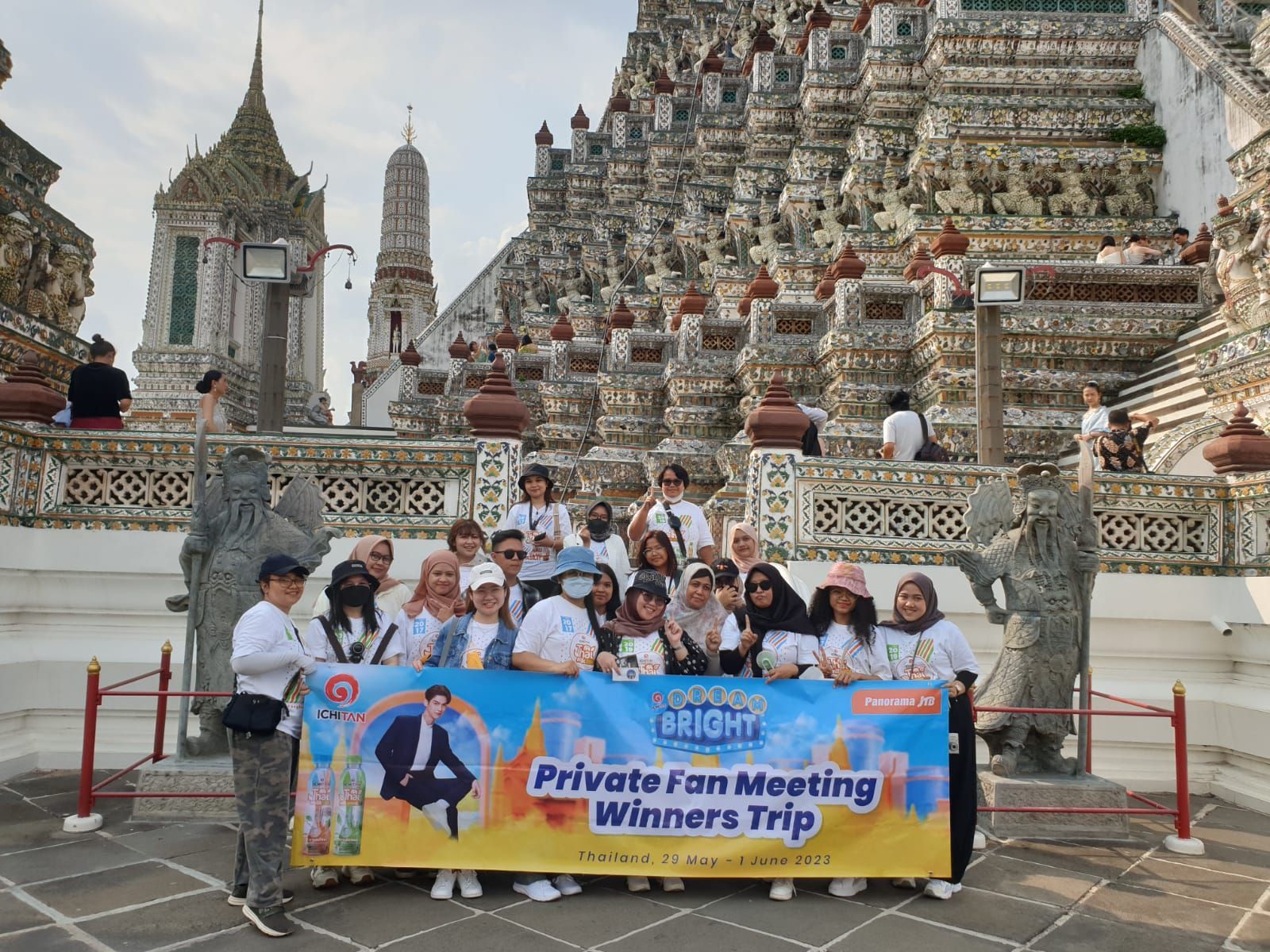 Serunya Bright Vachirawit Manjakan Penggemar Indonesia sampai Ke Thailand