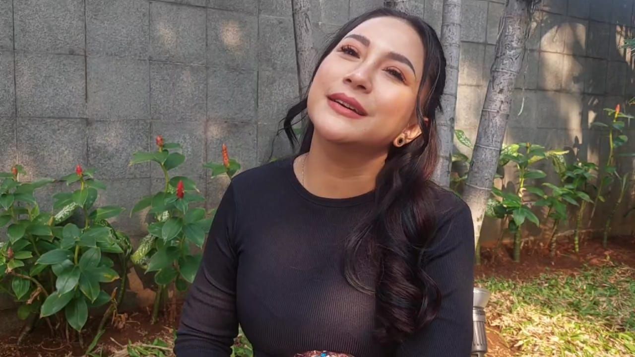 Nabila Gomes Akui Sudah Cerai dengan Suami