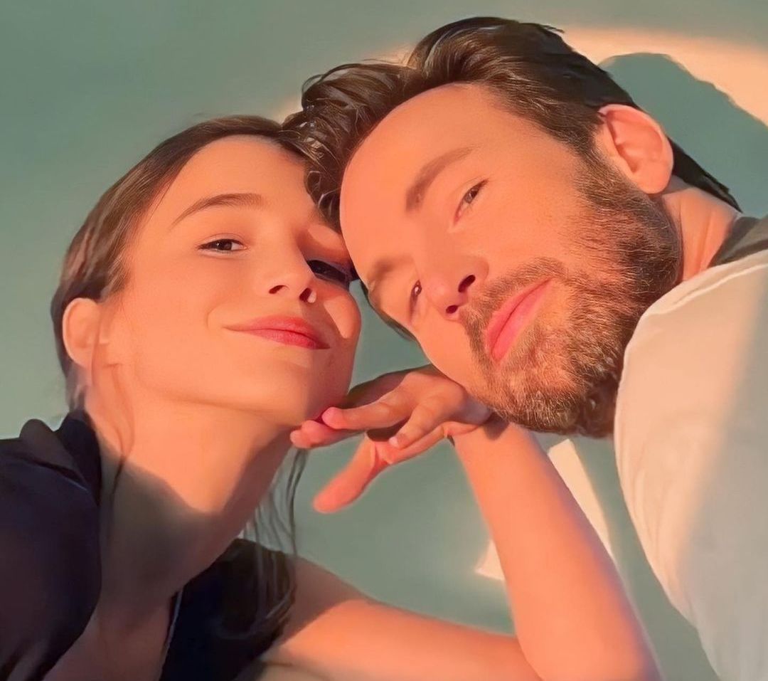 Fakta Pernikahan Chris Evans dan Alba Baptista: Dihadiri 'Avengers' hingga Ponsel Tamu Disita