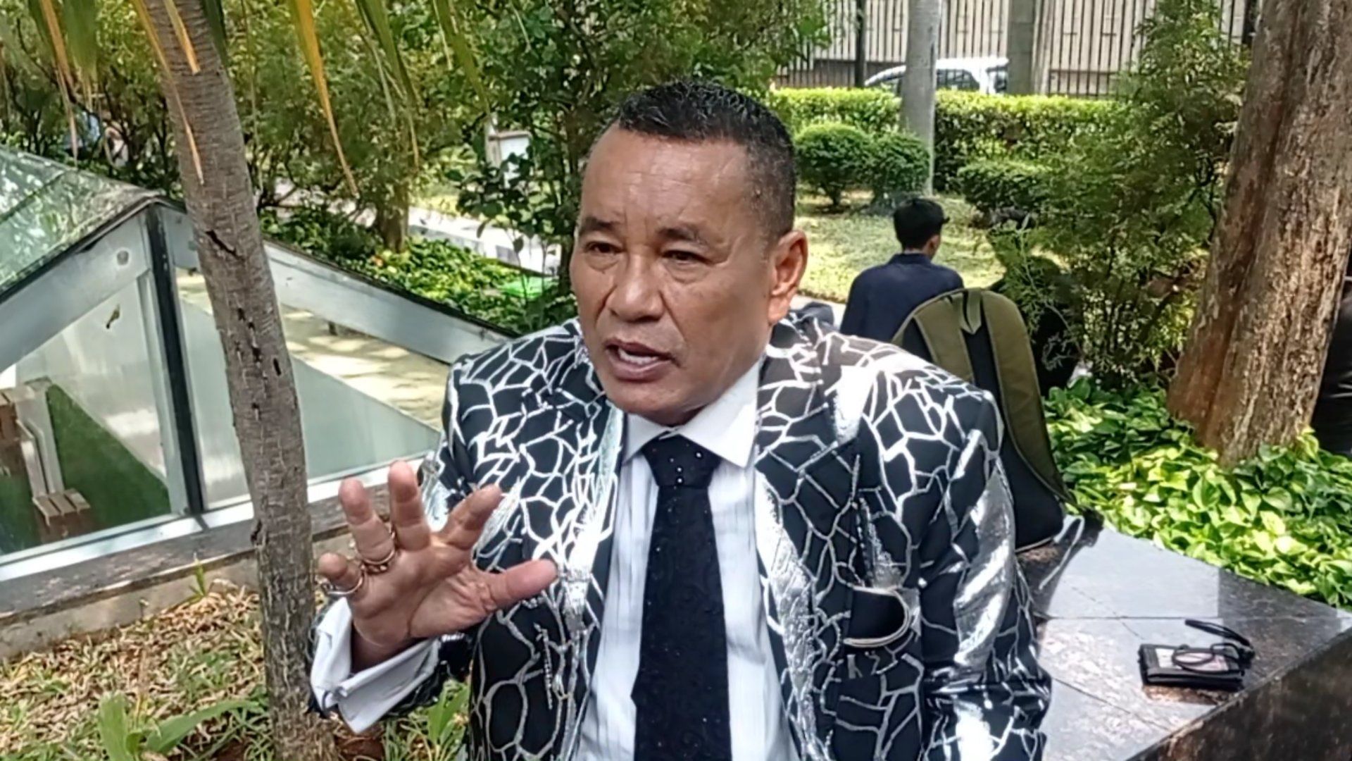 Hotman Paris Ngaku Sempat Minta Pernikahan Fritz Diundur, Ini Alasannya