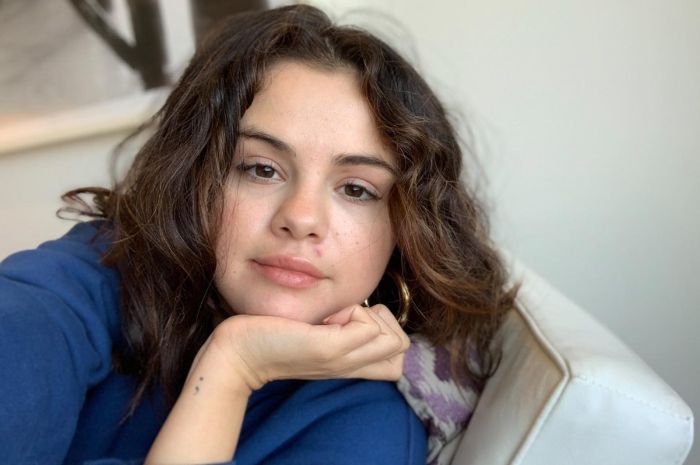 Selena Gomez Umumkan Jeda dari Media Sosial karena Kekerasan dan Teror di Dunia: Hatiku Hancur Melihatnya