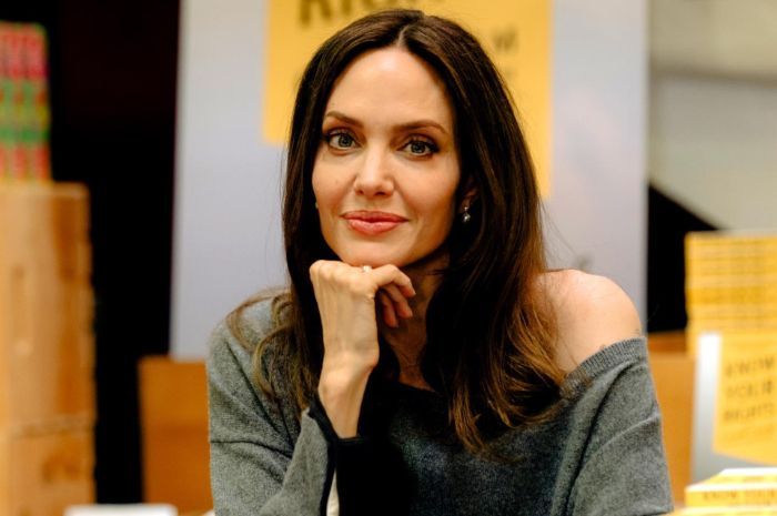 Angelina Jolie Serukan Gencatan Senjata di Palestina, Sorot Penderitaan Anak-anak yang Jadi Korban
