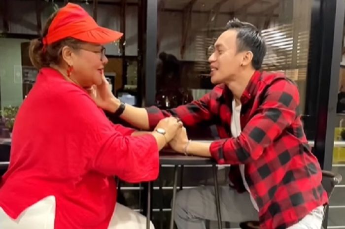 Eva Manurung Mau Pindah Agama Demi Pacar Brondong, Kakak Virgoun: Yang Malu Kita!