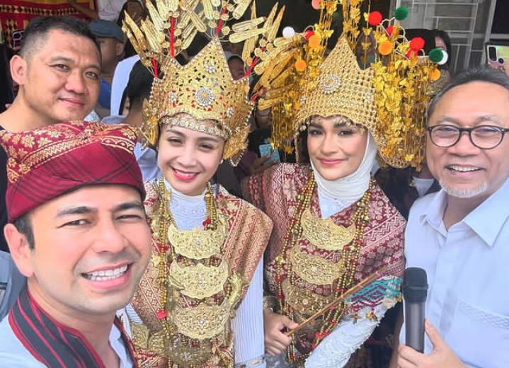 Raffi Ahmad dan Nagita Slavina Kunjungi Kampung Halaman Zulkifli Hasan: Belajar Filosofi Nilai Kehidupan 