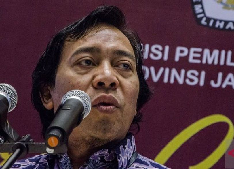 Viral, Ini Alasan Komeng Pose Nyeleneh di Foto Profil Surat Suara Pemilu 2024