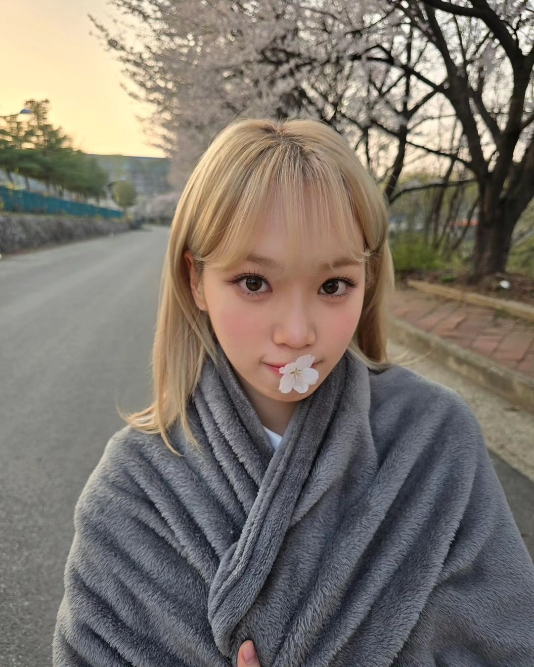 Profil Kim Chaewon: Leader LE SSERAFIM yang Kini Collab dengan Tori Kelly