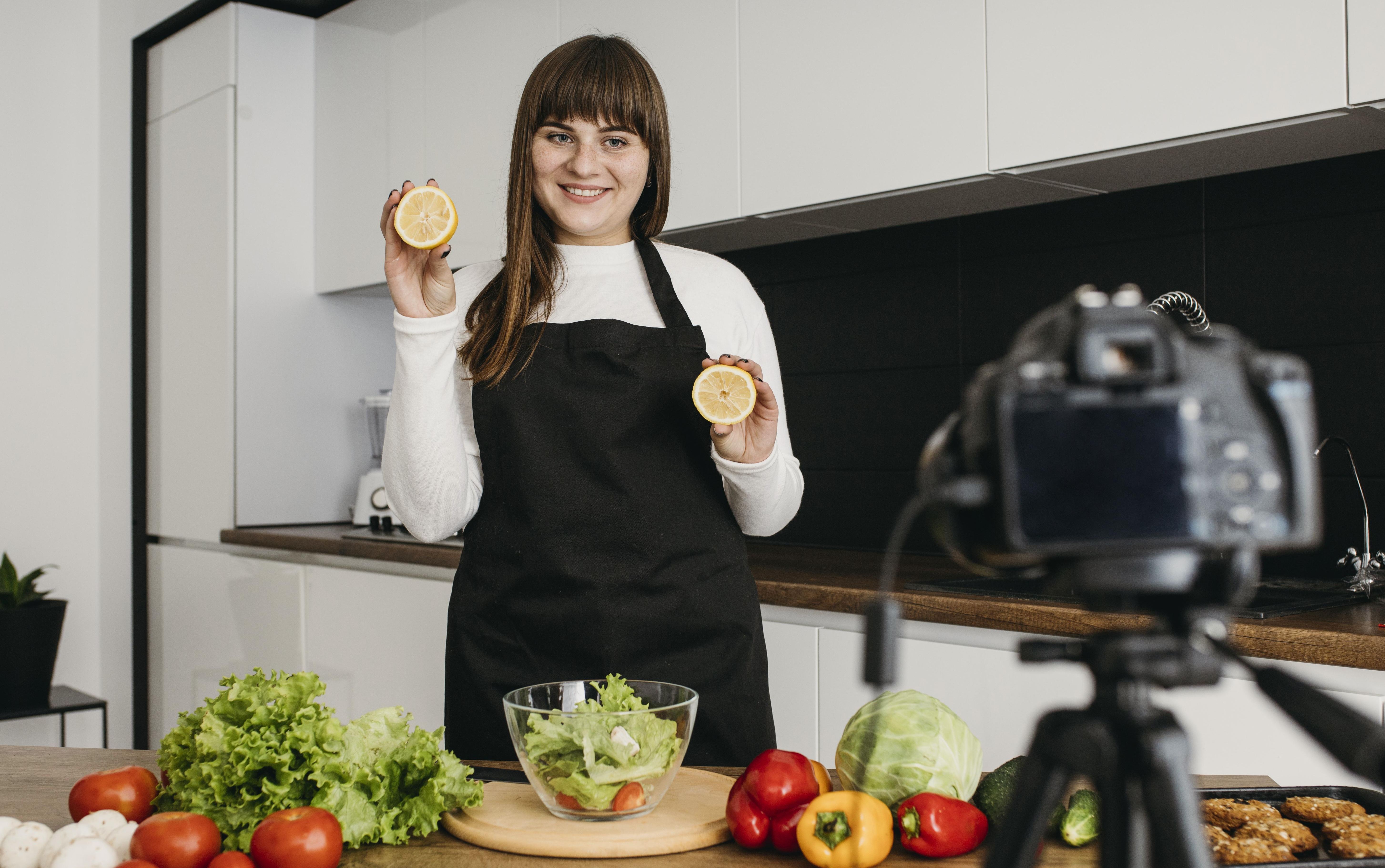 Food Vlogger Farida Nurhan dan Nex Carlos Memiliki Bisnis Kuliner Terbaru, Cabangnya Dimana Saja?