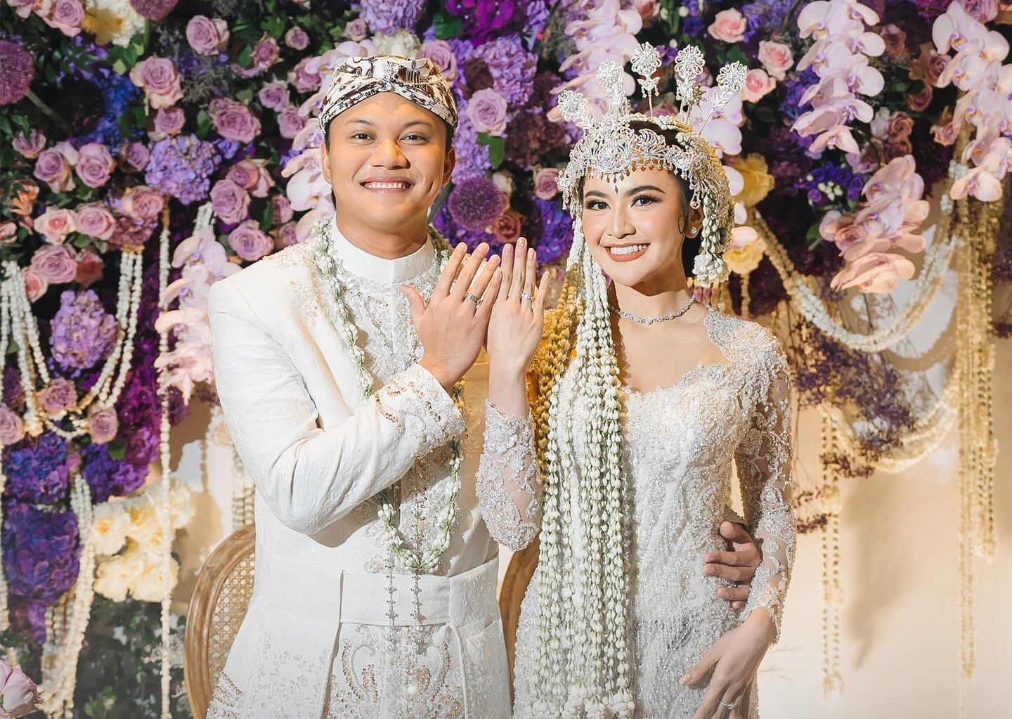 Rizky Febian dan Mahalini Raharja Telah Resmi Melangsungkan Pernikahan dengan Adat Sunda