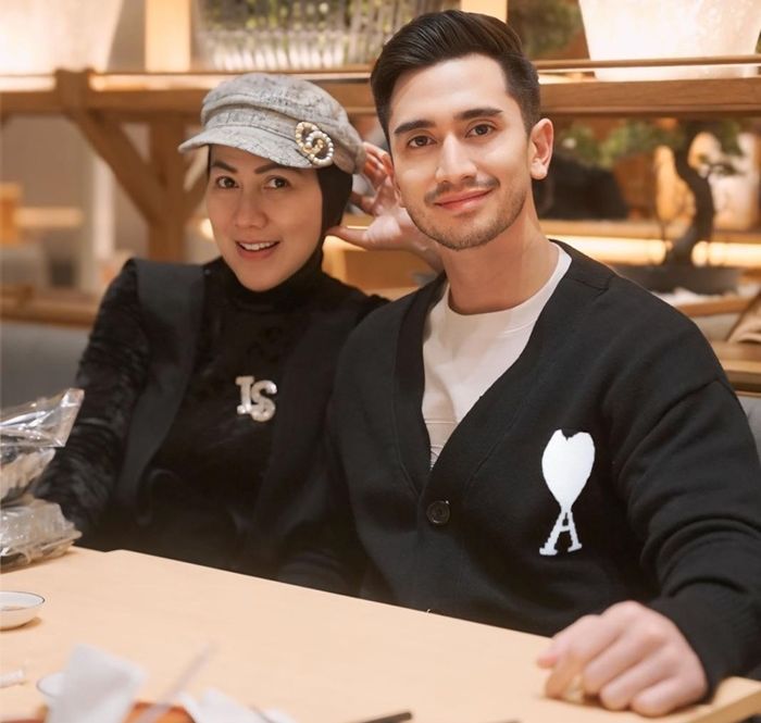 Unggah Foto dan Pamer Keakraban dengan Venna Melinda, Verrell Bramasta: Ibu Segalanya Buat Aku