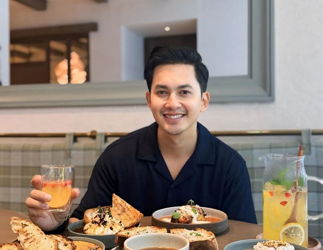Kiki Farrel Menangis Ingat Perjuangan Ibu sebagai Single Parents: Aku Bangga sama Mama!