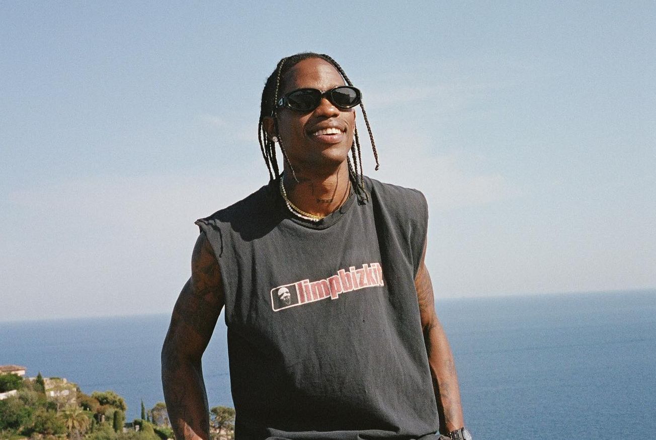 Travis Scott Dibebaskan dari Tahanan Polisi setelah Insiden di Hotel Paris