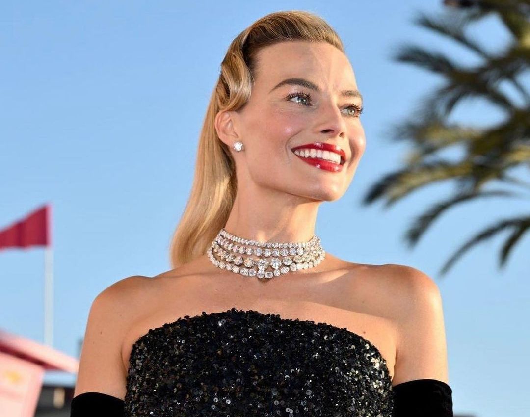 Pemeran Utama Barbie, Margot Robbie Dikabarkan Hamil Setelah 8 Tahun Menikah